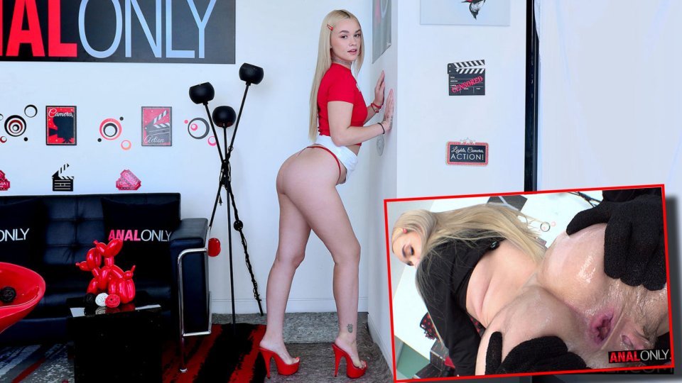 AnalOnly – Khloe Kingsley – A Cock For Khloe’s Ass