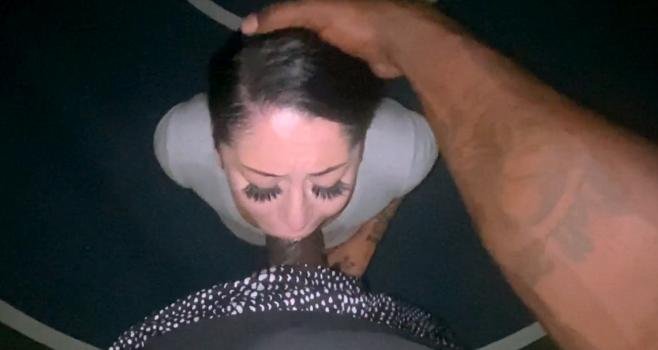 KingBBC – Yvonna Carlo – Outdoor night blowjob