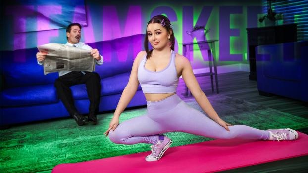 [TeenPies] – Leana Lovings – (My Favorite Athlete’s Leaky Hole)