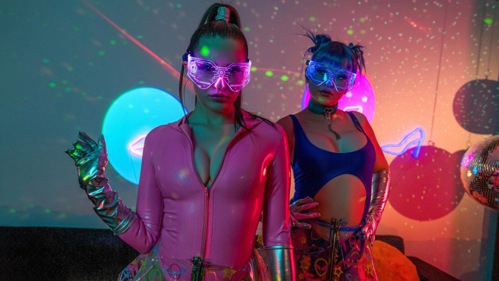 [Brazzers] Jewelz Blu, Aubree Valentine (The Big Bang)