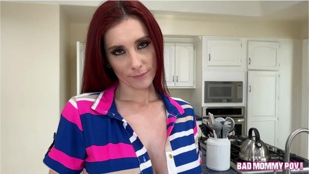 [Moms] Kelly Caprice (Kitchen Sex With Stepson)