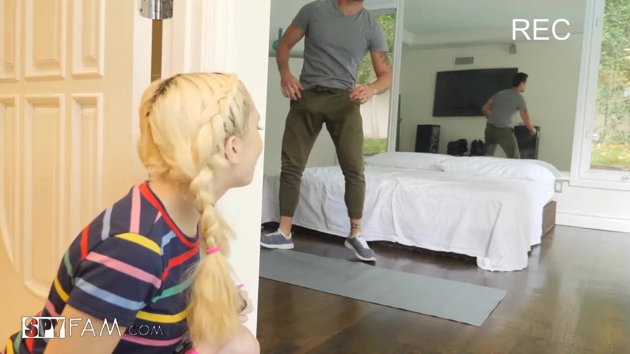SpyFam – Horny Stepdaughter Spots Stepdad’s Big Dick – Jane Wilde
