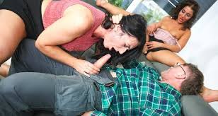 [GrandparentsX] – Our new maid! – Lola Danger, Roxxy Sinn