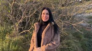 [JacquieEtMichelTV] Ludivine (40 years old, is excited by the unknown!)