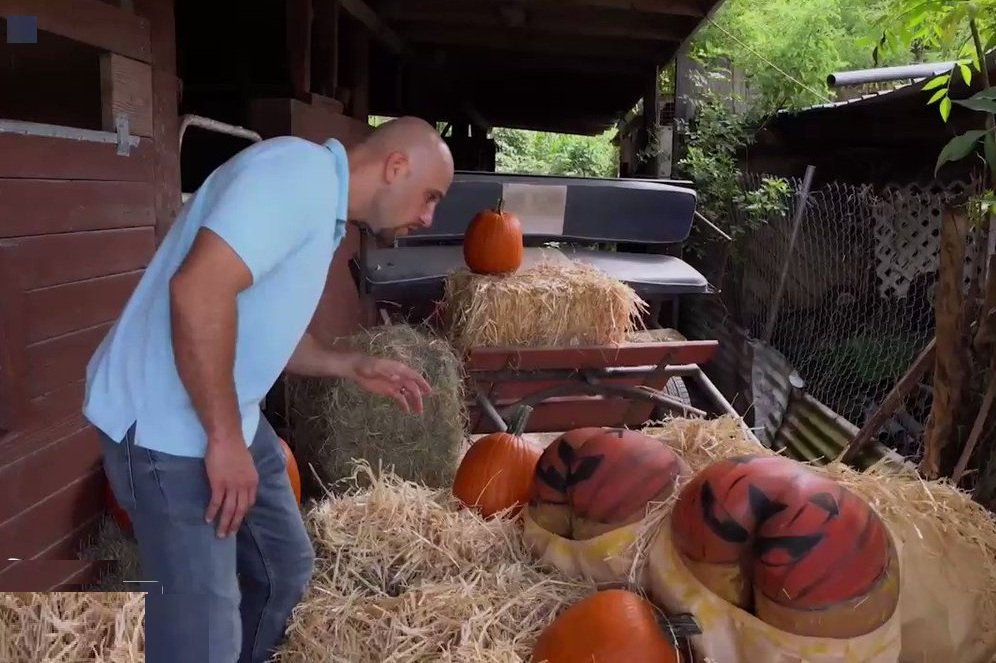 [AssParade] – Valentina Jewels, Rose Monroe,Jmac – Pumpkin Booty Patch (2018)