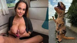 [BangVan] Jennifer Mendez (Sweaty Animator in Dino Suit Gets Seduced by Jennifer)