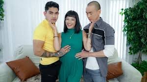 [TigerMoms] Kitty Chow – “Eat My Pussy, Douchebag!”
