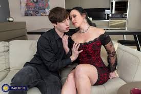 [MatureNL] – Hot MILF Fucks Her Young Neighbour